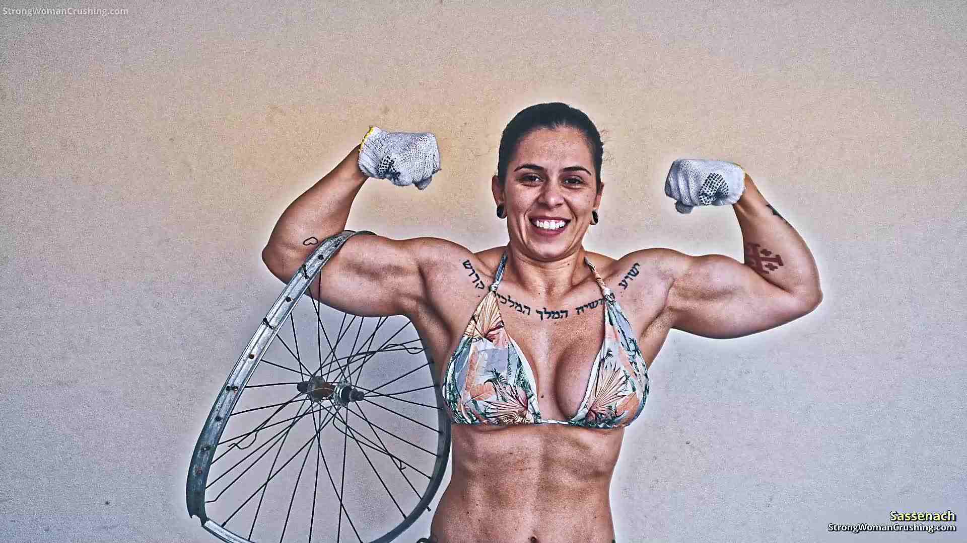 Sassenach bends and breaks a bike rim