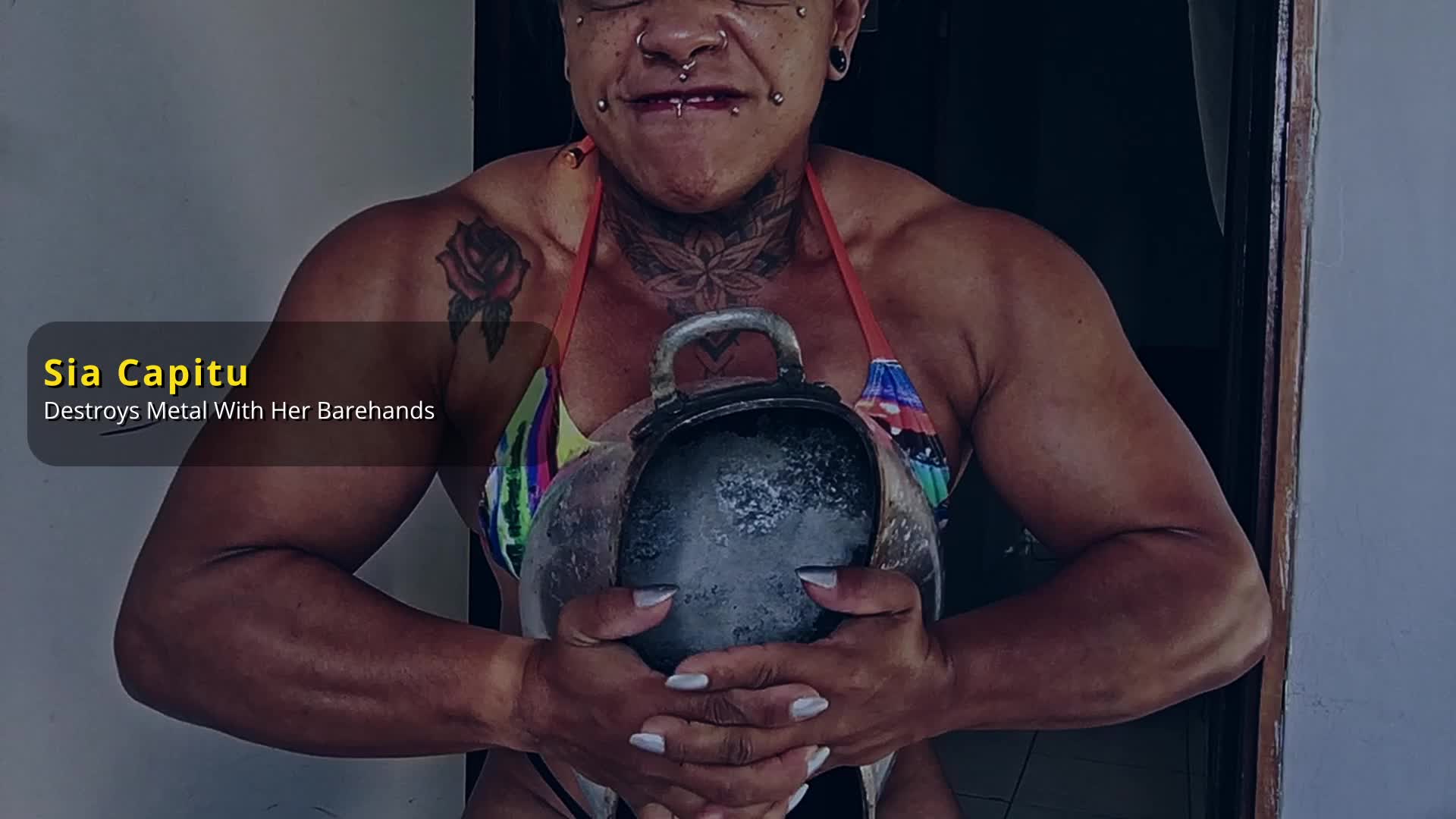 Sia Capitu bends metal with power